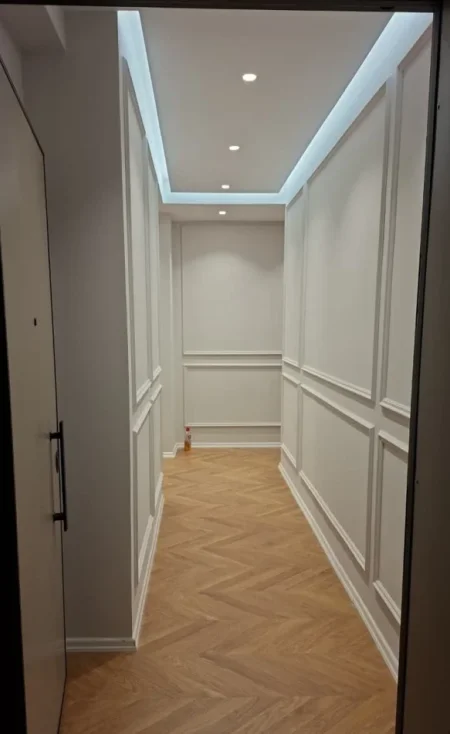 Tirane, jepet me qera apartament 2+1 Kati 3, 116 m² 1.000 € (Rruga Mine Peza)