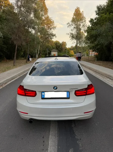 Tirane, shes makine Bmw Benzin, e bardhë automatik Kondicioner 160.000 km 6.900 €