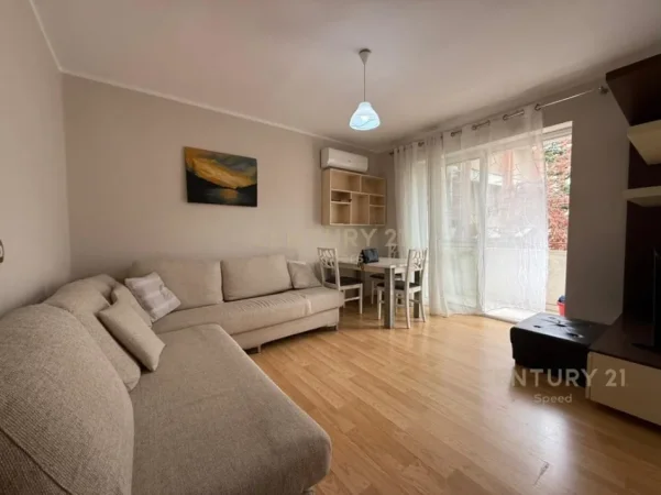 Tirane, jepet me qera apartament 1+1+Ballkon Kati 3, 57 m² 500 € 
