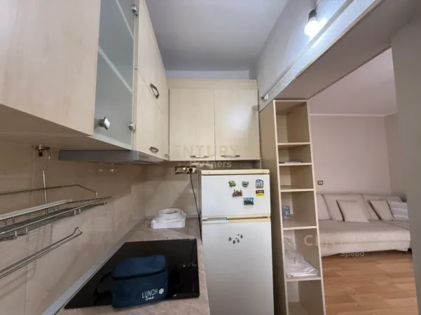 Tirane, jepet me qera apartament 1+1 Kati 3, 57 m² 500 € 