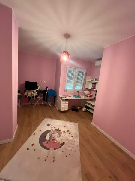 Tirane, shitet apartament 2+1+Aneks+Ballkon Kati 5, 110 m² 287.000 € (Harry Fultz)