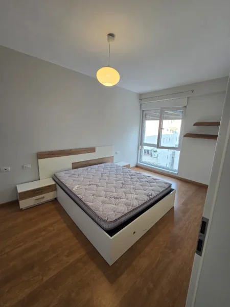Tirane, jepet me qera apartament 1+1+Ballkon Kati 6, 75 m² 600 € (Kompleksi Magnet, 21 Dhjetori)