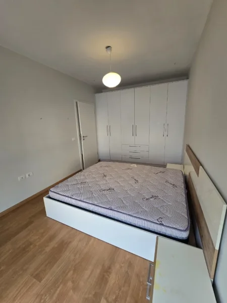 Tirane, jepet me qera apartament 1+1+Ballkon Kati 6, 75 m² 600 € (Kompleksi Magnet, 21 Dhjetori)