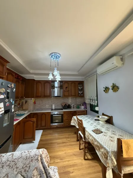 Tirane, shitet apartament 2+1 Kati 1, 83 m² 185.000 € (KODRA E DIELLIT)