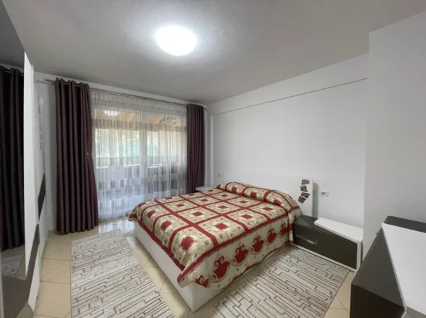 Tirane, shitet apartament 2+1+Ballkon Kati 6, 136 m² 180.000 € (Lanabregas)