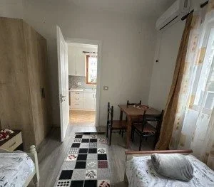 Tirane, jepet me qera apartament 1+1 Kati 2, 40 m² 450 € (Zogu i Zi)