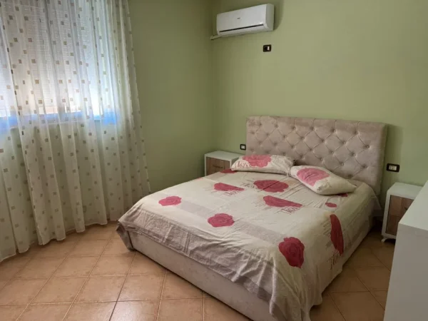 Tirane, jepet me qera apartament 1+1 Kati 5, 70 m² 500 € (Rruga Bardhyl)