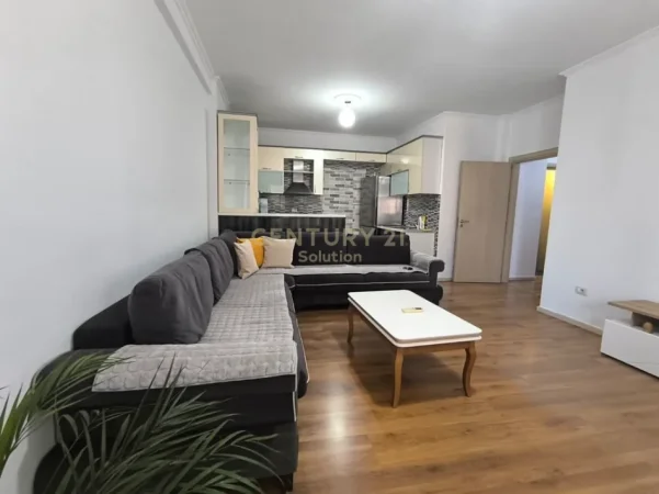 Tirane, jap me qera apartament 2+1+Ballkon Kati 7, 122 m² 570 € (Rr Teodor Keko)