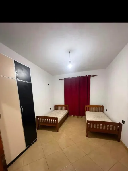 Tirane, jepet me qera apartament 1+1 Kati 1, 70 m² 420 € (Rruga Njazi Meka)