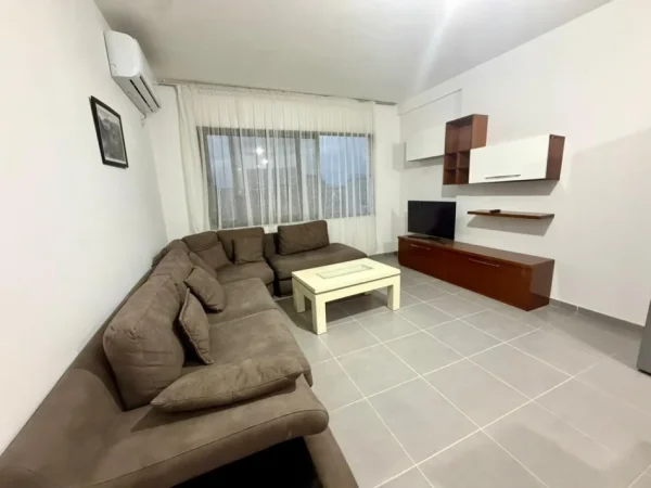 Tirane, jepet me qera apartament 2+1 Kati 6, 100 m² 500 € (Astir)