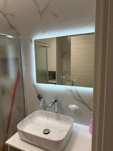 Tirane, jepet me qera apartament 1+1 Kati 4, 75 m² 700 € (Rruga Dritan Hoxha)