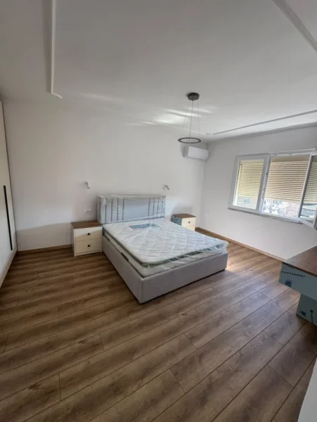 Tirane, jepet me qera apartament 1+1 Kati 6, 55 m² 550 € (Vasil Shanto)