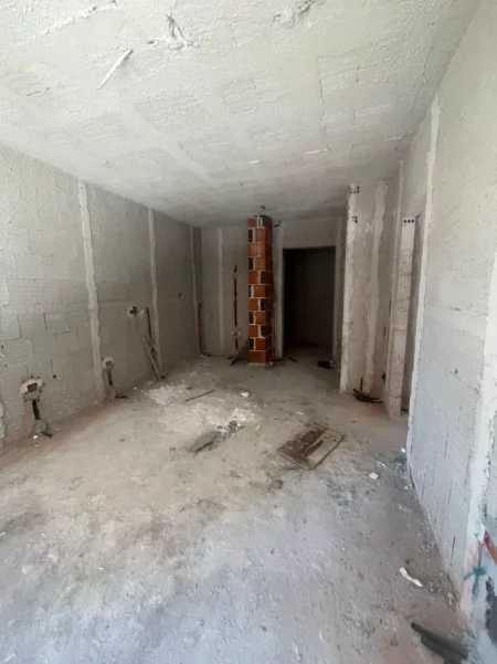 Tirane, shitet apartament 1+1 Kati 1, 57 m² 60.500 € (Paskuqan, rruga Lidhja e Prizrenit)