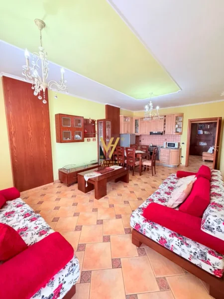 Durres, jepet me qera apartament 3+1+Ballkon Kati 11, 140 m² 620 € (ISH RAJONI DURRES)