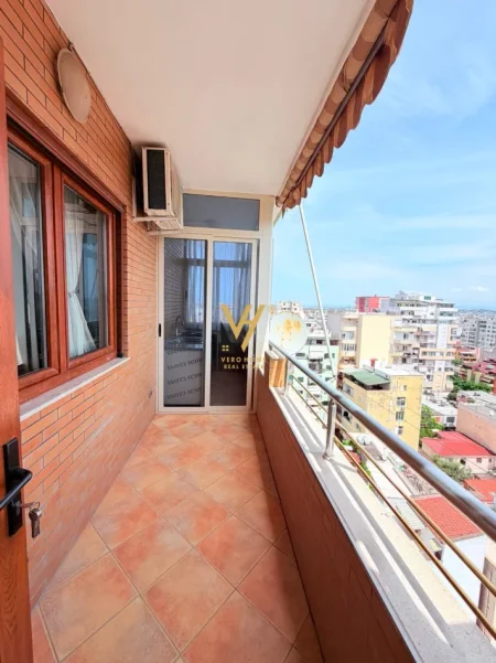 Durres, jepet me qera apartament 3+1+Ballkon Kati 11, 140 m² 620 € (ISH RAJONI DURRES)