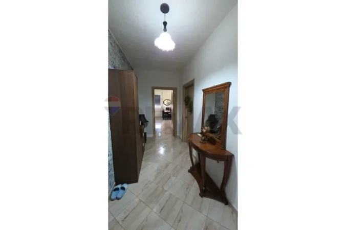Tirane, shitet apartament 2+1 Misto Mame, kmy
