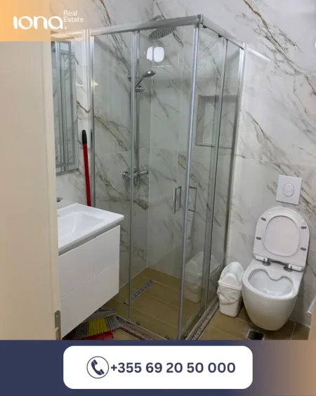 Shkembi Kavajes, shitet apartament 1+1 Kati 2, 64 m² 125.000 € (50 m larg nga deti)