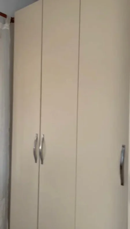 Tirane, jepet me qera apartament 1+1 Kati 2, 65 m² 300 € (Rruga Xhanfize Keko)