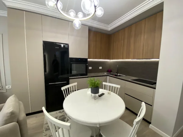 Tirane, jap me qera apartament 1+1 Kati 5, 70 m² 690 € (21 Dhjetori)