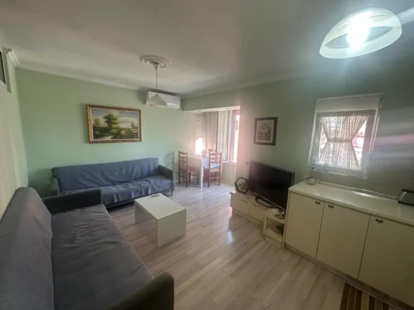 Tirane, jepet me qera apartament 2+1 , 70 m² 500 € (Rruga Mihal Grameno)