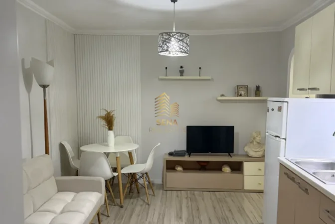 Tirane, jepet me qera apartament 1+1 Kati 4, 58 m² 500 € (Brryli)