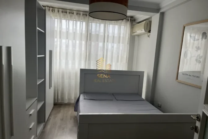 Tirane, jepet me qera apartament 1+1 Kati 4, 58 m² 500 € (Brryli)