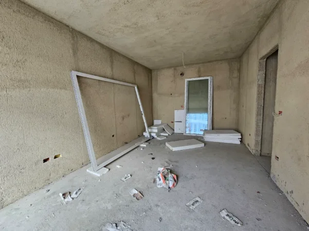 Tirane, shitet apartament 2+1+Ballkon Kati 6, 94 m² 125.000 € (Univers City)