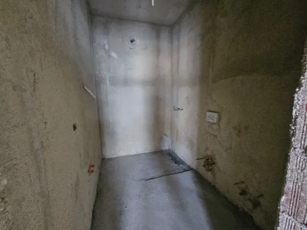 Tirane, shitet apartament 2+1+Ballkon Kati 6, 94 m² 125.000 € (Univers City)