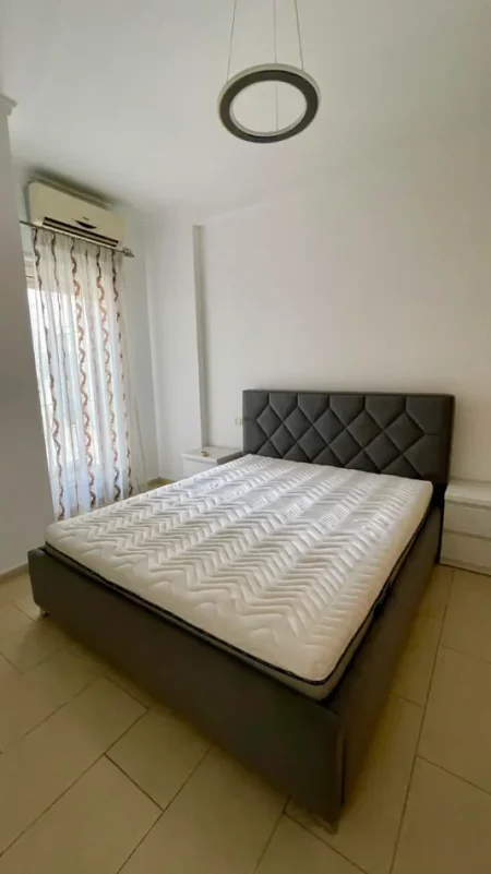 🏠 Jepet me qira apartament 1+1 – pranë Qendres, Tirane 800 € (Myslym Shyr ,Qender)