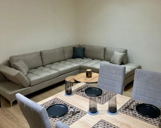 Tirane, jepet me qera apartament 2+1 Kati 2, 70 m² 700 € (rruga ali demi , ish tregu elektrik)