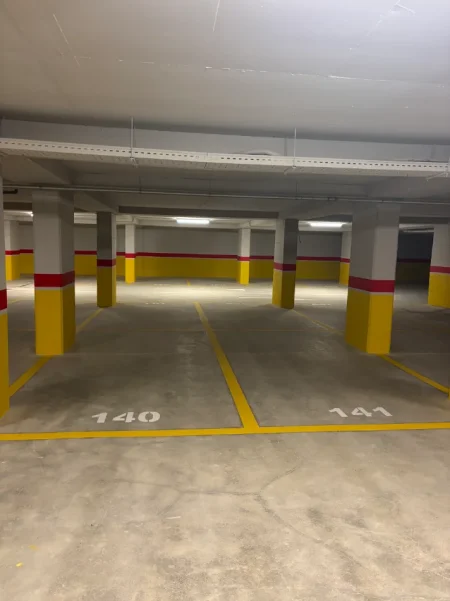 Tirane, jepet me qera apartament 1+1+Aneks+Ballkon Kati 3, 59 m² 400 € 