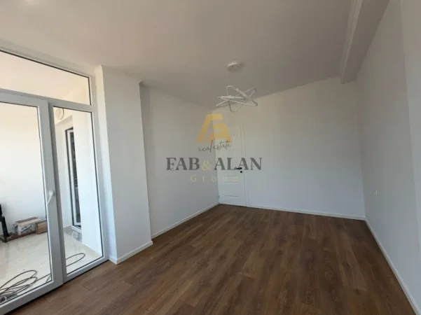 Tirane, shitet apartament 1+1 , 58 m² 128.000 € (laprake)