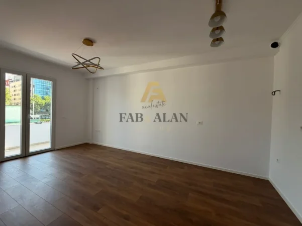 Tirane, shitet apartament 1+1 , 58 m² 128.000 € (laprake)