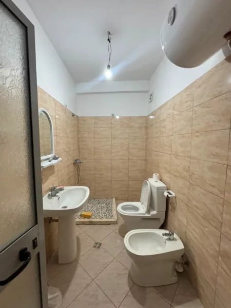 Tirane, shitet apartament 2+1+Ballkon Kati 3, 88 m², Yzberisht, Rruga Besim Alla, Çmimi: 11.500.000 Leke