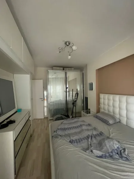 Tirane, shitet apartament 2+1 Kati 4, 155 m² 320.000 € (KOMUNA E PARISIT)