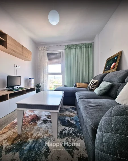 Tirane, jepet me qera apartament 1+1 Kati 5, 500 € 