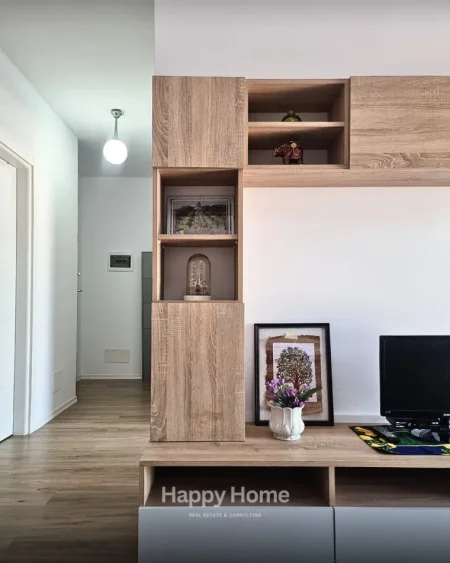 Tirane, jepet me qera apartament 1+1 Kati 5, 500 € 