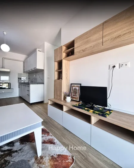 Tirane, jepet me qera apartament 1+1 Kati 5, 500 € 