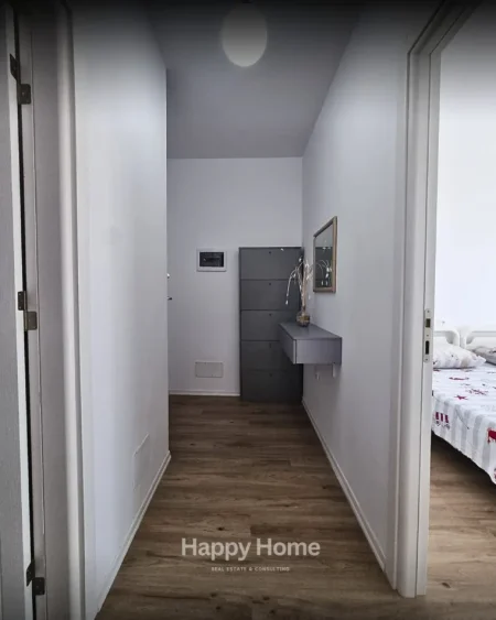 Tirane, jepet me qera apartament 1+1 Kati 5, 500 € 