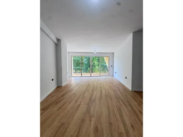 Tirane, shitet apartament 2+1 Kati 1, 109 m² 195.000 € (DON BOSKO)