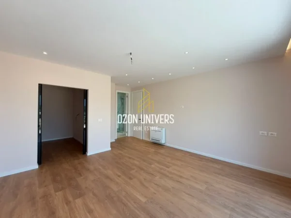 Tirane, jepet me qera apartament Vile 3 Katshe Kati 4, 277 m² 2.500 € (Forest Residence, Liqeni i Thatë)