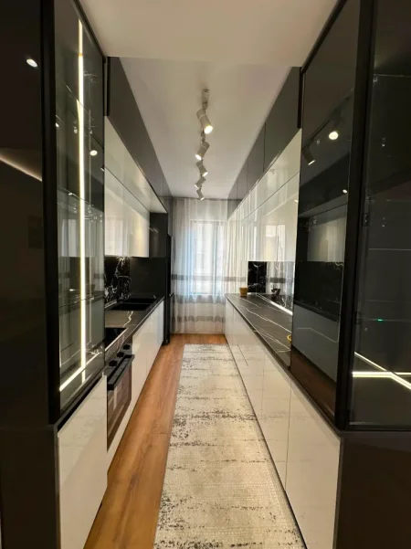Tirane, shitet apartament 2+1+Ballkon Kati 7, 116 m² 255.000 € (Pallati me Shigjeta, Rruga e Kavajës)