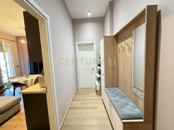 Tirane, shitet apartament 2+1 Kati 1, 108 m² 220.000 € (liqeni i thate rruga peti pa malore)