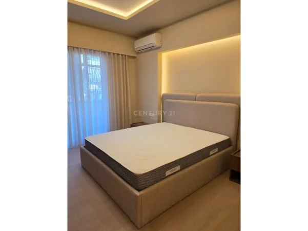 Tirane, shitet apartament 2+1 Kati 3, 100 m² (rruga bardhyl)