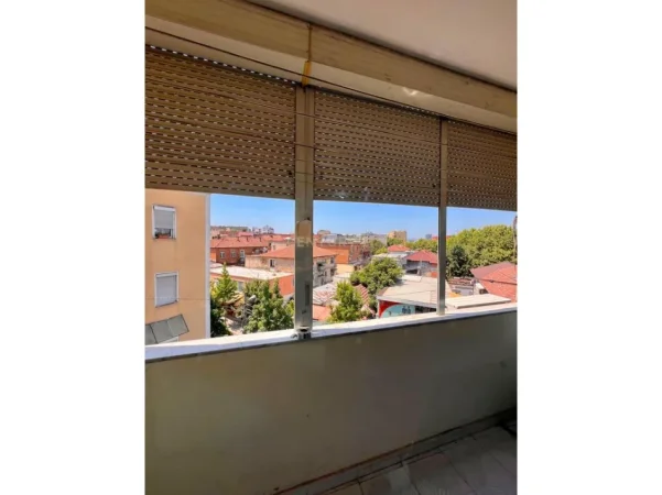 Tirane, shitet apartament 1+1 Kati 4, 57 m² 140.000 € (medreseja)