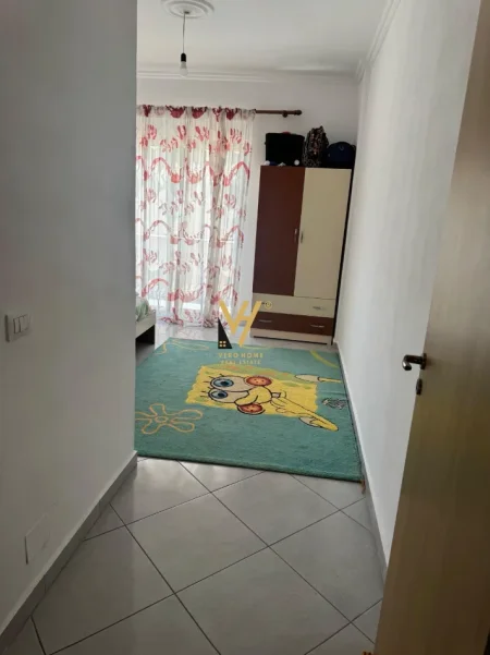 Tirane, jepet me qera apartament 2+1+Ballkon Kati 3, 110 m² 470 € (ASTIR)