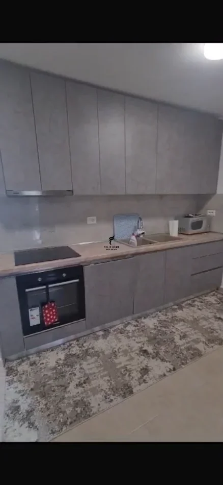 Tirane, jepet me qera apartament 2+1 Kati 2, 76 m² 850 € (BLLOK)