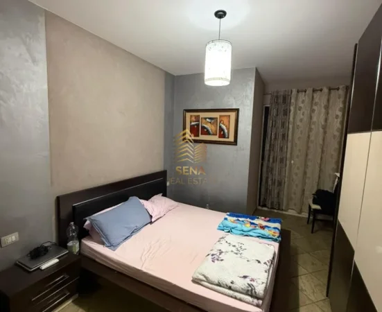 Tirane, jepet me qera apartament 2+1+Ballkon Kati 5, 75 m² 600 € (Rruga e Kavajes)