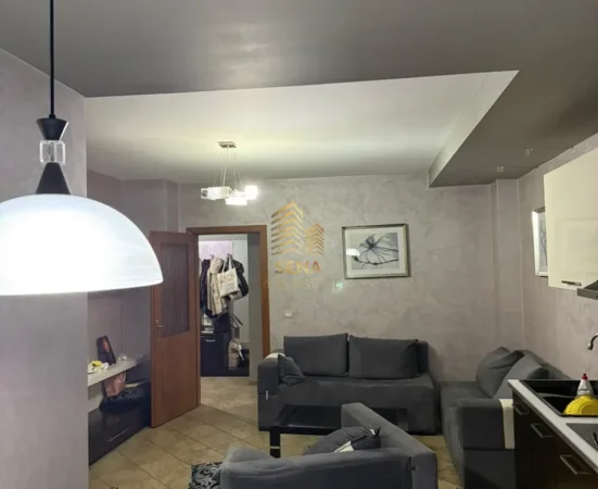 Tirane, jepet me qera apartament 2+1+Ballkon Kati 5, 75 m² 600 € (Rruga e Kavajes)