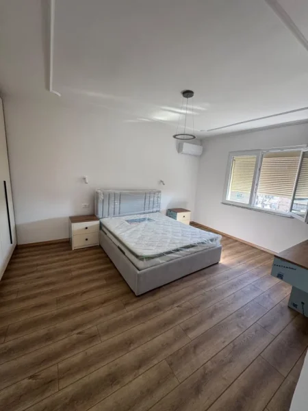 Tirane, jepet me qera apartament 1+1 Kati 6, 55 m² 650 € (Vasil Shanto)